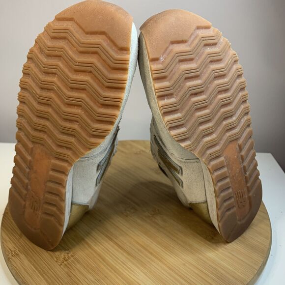 New Balance 520 V1 Womens Size 7.5 B Running Shoes WL520J1 White Sneakers - Picture 6 of 8